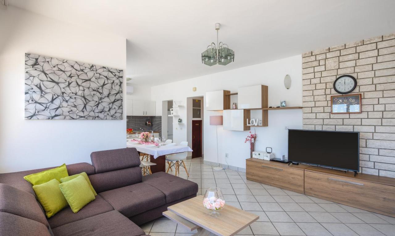 Apartments Villa Zrinka - Last Season Ever! Rogoznica  Exterior foto